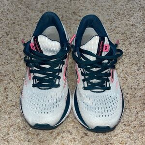 Women’s 7W Brooks Glycerin 19